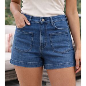 Universal Thread High Rise Midi Denim Shorts Blue Stretch Size 12/31